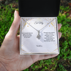 Personalized To My Mom Alluring Beauty Necklace – A Gift From the Heart