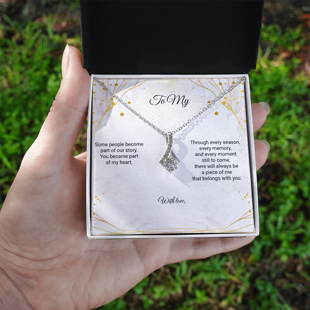 Personalized To My Mom Alluring Beauty Necklace – A Gift From the Heart